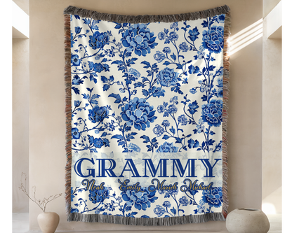 Personalized Grandma Blanket – Custom Woven Blanket with Grandkids Names, Floral Throw Blanket, Gift for Grammy, Mother’s Day Gift, Christmas Gift for Grandma